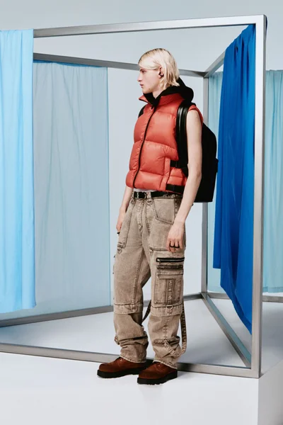 Look 19
